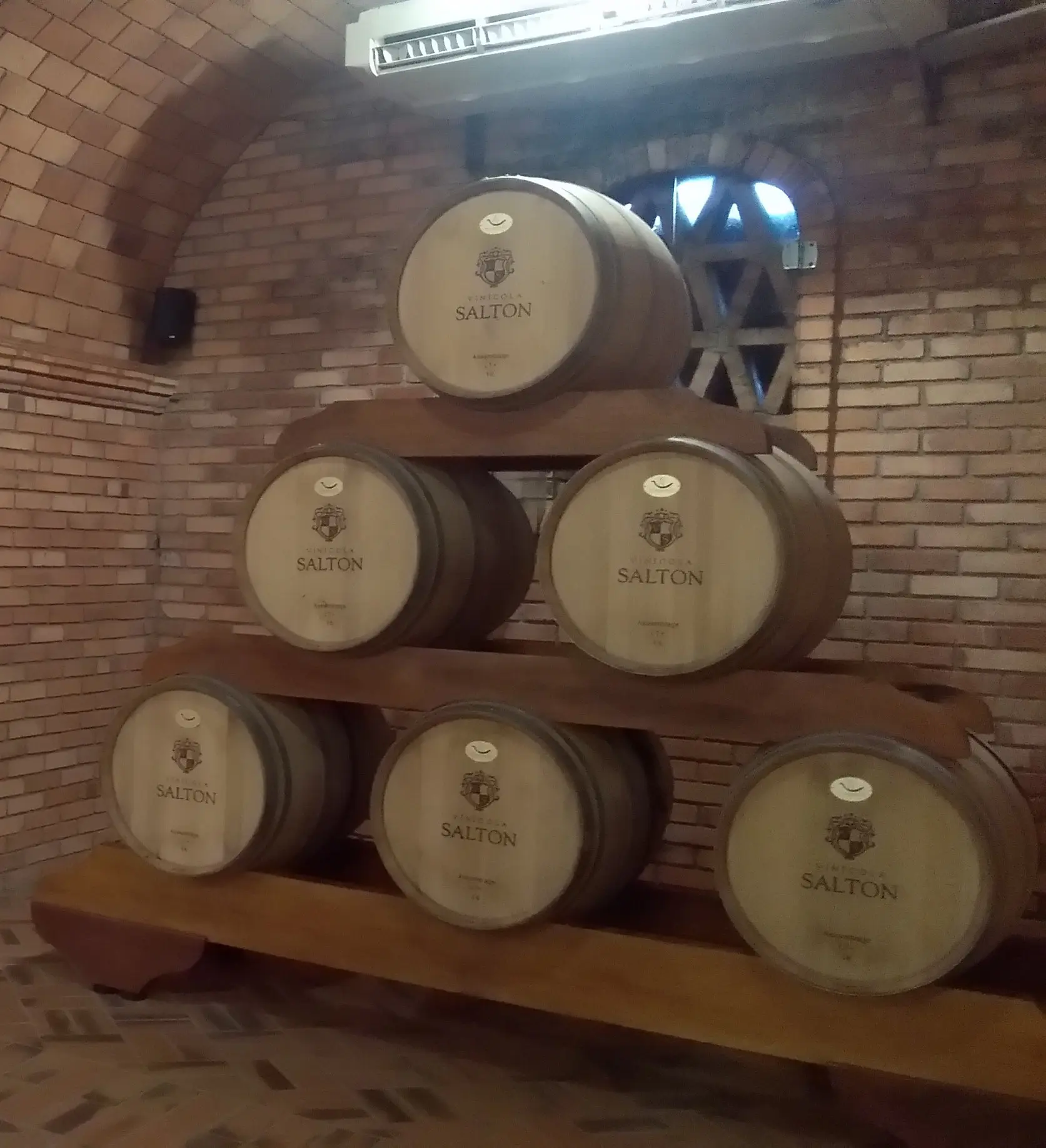 Cave de vinícola no Vale dos Vinhedos