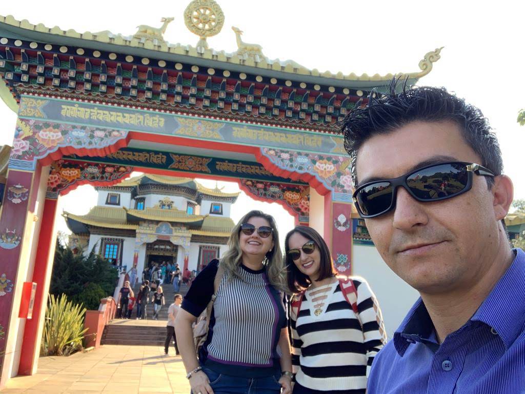 Tour Templo Budista — Três Coroas